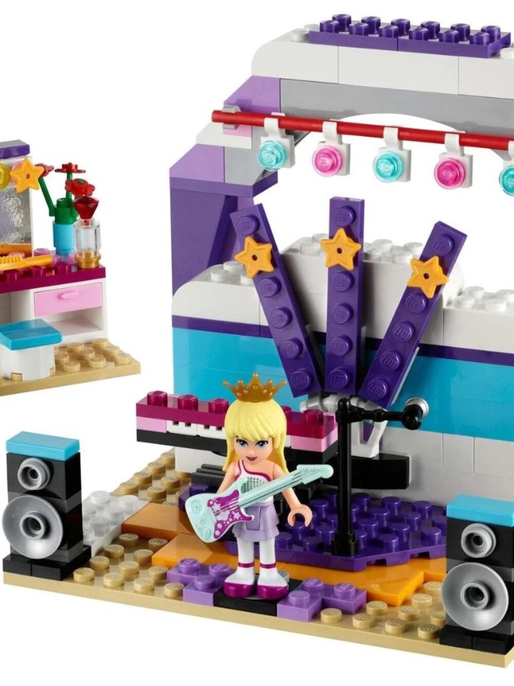 LEGO FRIENDS: Rehearsal Stage (41004) -full but one minifigure has been swapped